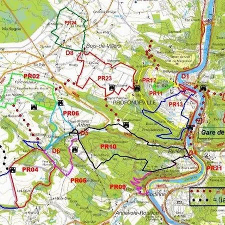 Escale D'hotes Au Coeur Du Vieux Entre Namur Et Dinant Bed & Breakfast 4*