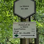 Escale D'hotes Au Coeur Du Vieux Entre Namur Et Dinant Oda ve Kahvaltı
