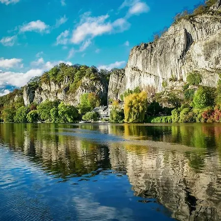 B&B Escale D'hotes Au Coeur Du Vieux Entre Namur Et Dinant 프로폰데빌