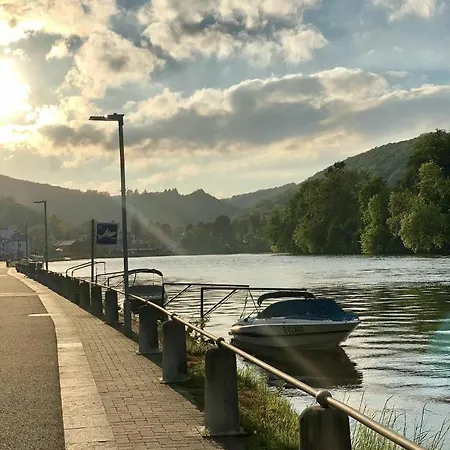 Escale D'hotes Au Coeur Du Vieux Entre Namur Et Dinant ベッド・アンド・ブレックファスト プロフォンドヴィル