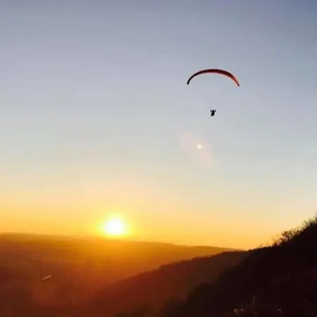 B&B Escale D'hotes Au Coeur Du Vieux Entre Namur Et Dinant 4*