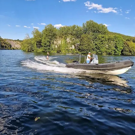 Escale D'hotes Au Coeur Du Vieux Entre Namur Et Dinant B&B 4*