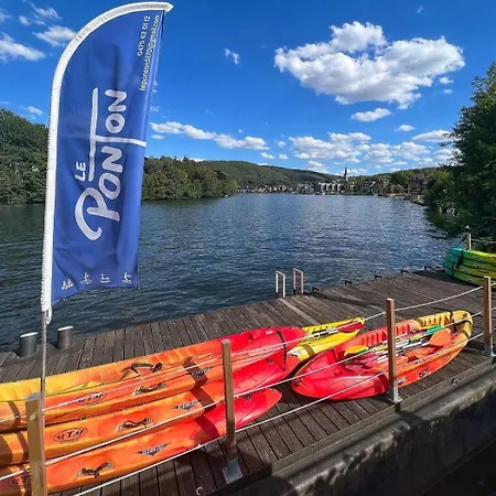 ベッド・アンド・ブレックファスト Escale D'hotes Au Coeur Du Vieux Entre Namur Et Dinant 4*