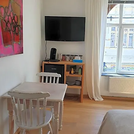Escale D'hotes Au Coeur Du Vieux Entre Namur Et Dinant, Pres De La Meuse