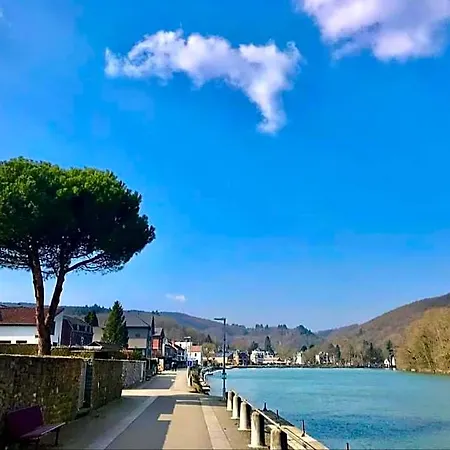 Escale D'hotes Au Coeur Du Vieux Entre Namur Et Dinant, Pres De La Meuse