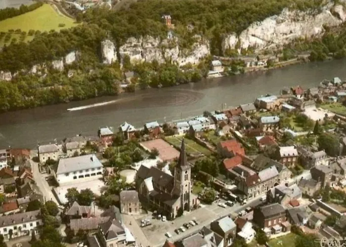Escale D'hotes Au Coeur Du Vieux Entre Namur Et Dinant Nocleg ze śniadaniem