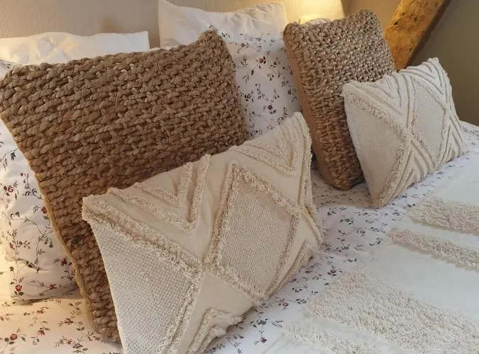 Escale D'hotes Au Coeur Du Vieux Entre Namur Et Dinant Profondeville